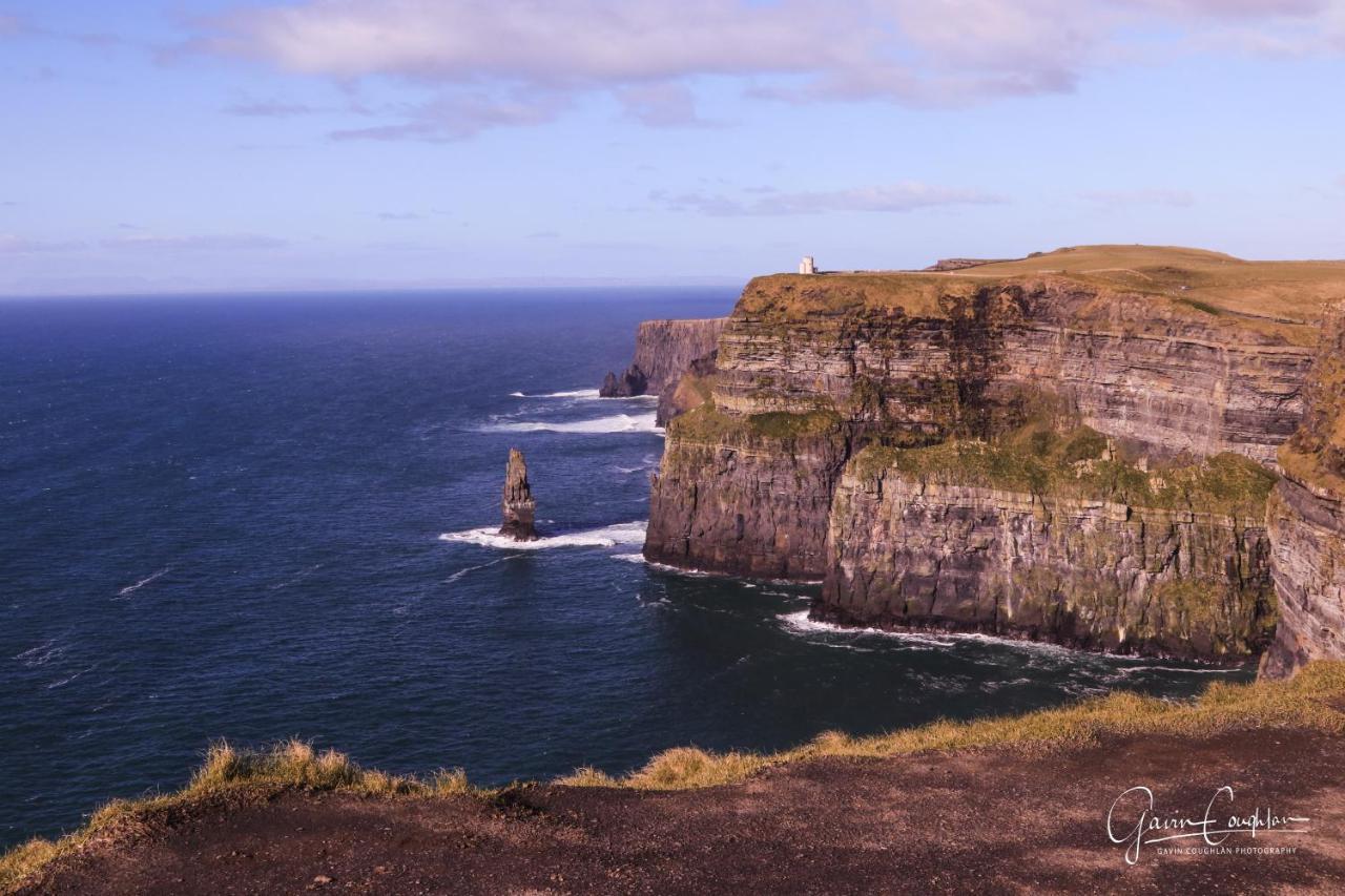 Ocean Breeze Apartment Lahinch Buitenkant foto