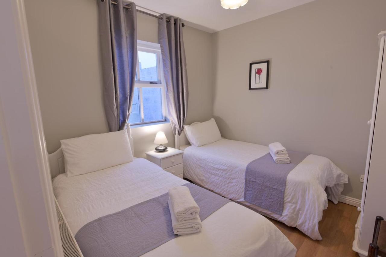 Ocean Breeze Apartment Lahinch Buitenkant foto